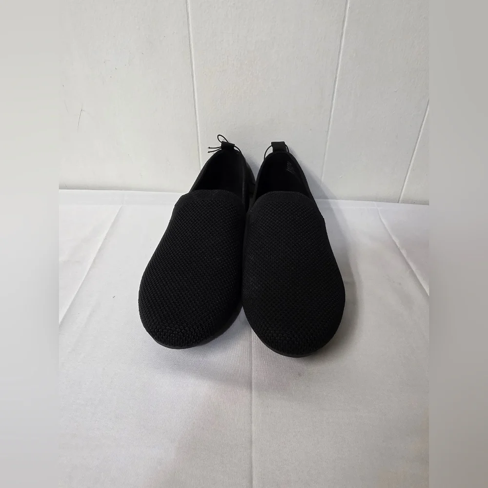 MIA Rosali Black Knit Slip-on Loafer Womens Size 6.5 New